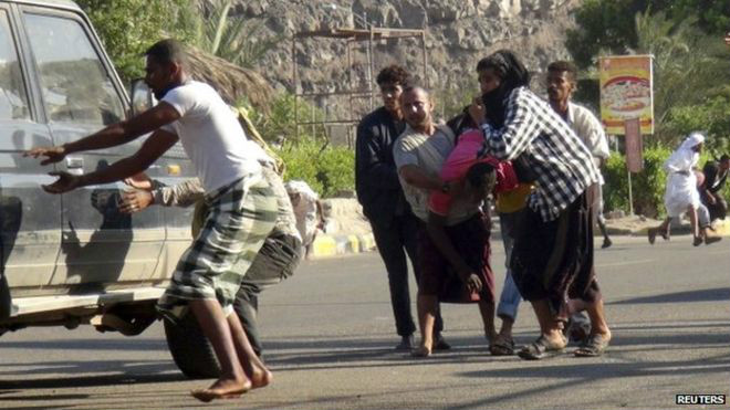 Yemen conflict: Red Cross to send aid flights to Sanaa