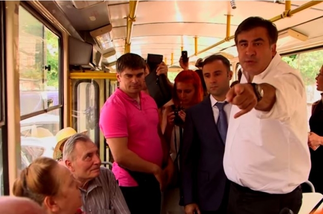 Saakashvili Hits Ground Running In Odesa (video)
