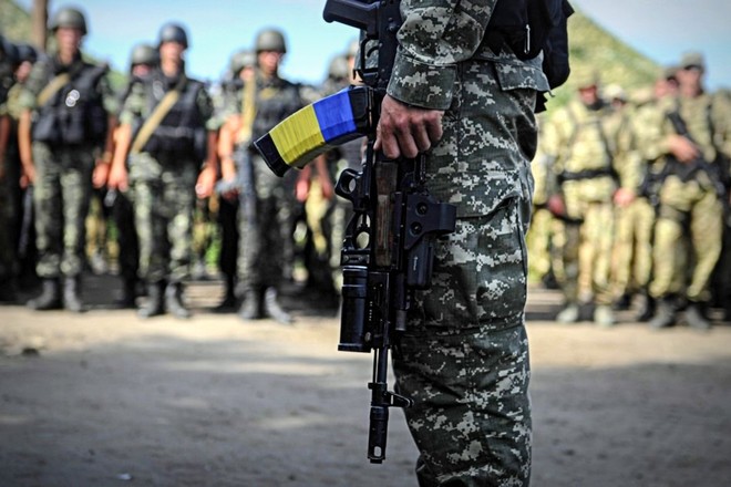East Ukraine death toll surpasses 6,400
