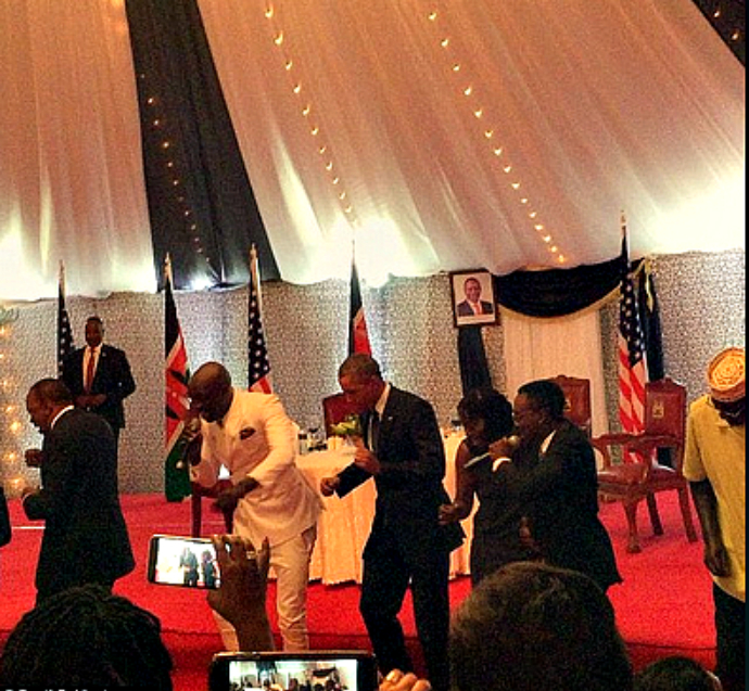 President Obama Joins an Impromptu Line Dance During Kenya State Dinner (VIDEO)