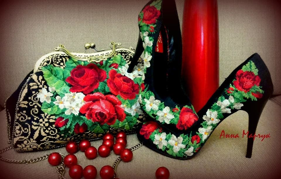 Embroidered shoes of Ukrainian master conquered the hearts of fashionistas around the world (PHOTOS/VIDEO)