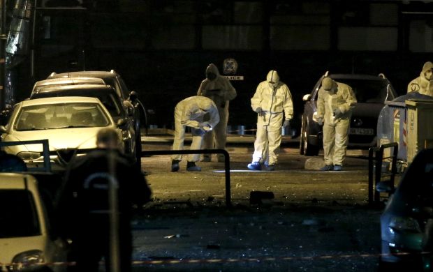 Bomb explodes in central Athens (PHOTOS)