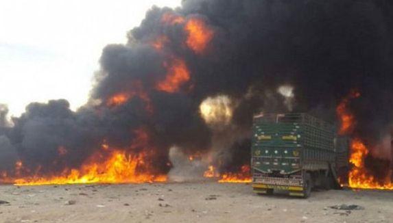 Air strike destroys humanitarian aid convoy at Turkish-Syrian border. PHOTOS