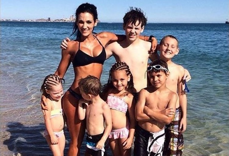 Mother of six children lay out her photos to the network and exploded the Internet! (PHOTO)