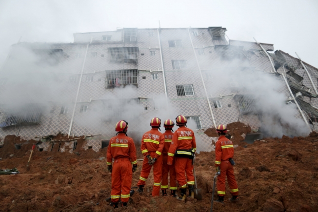 China landslide: 22 buildings collapse in Shenzhen industrial park
