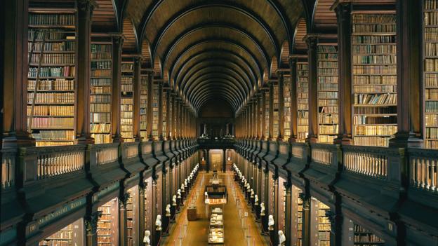 CN75HD Library at Trinity College, Dublin - The Long Room