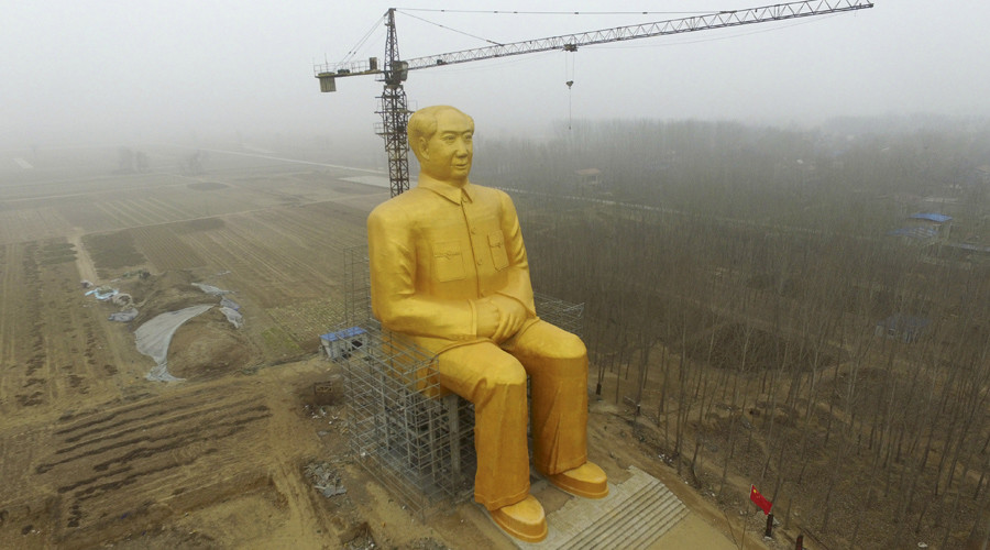 Chairman Mao gets 36 meter gilded make-over in China