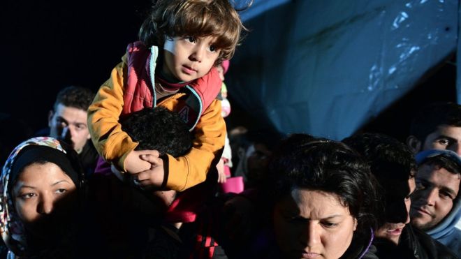 Migrant crisis: Greece needs EU help to avoid chaos, says Merkel