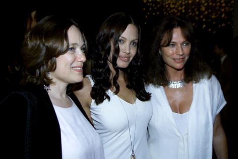 Center, cast member Angelina Jolie with her Mother, left and actress Jacqueline Bisset before the 'Original Sin' premiere held at DGA Theater in Los Angeles, CA., Tues., July 31, 2001.  (photo by Kevin Winter/Getty Images)