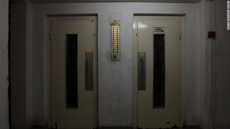 Woman’s body found in elevator a month after power cut off