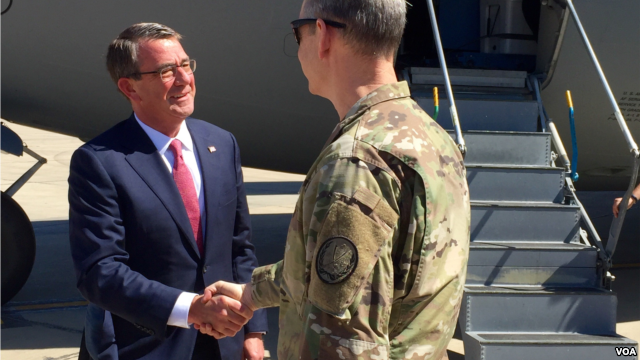 US Defense Secretary in Iraq for Talks on Beefing Up IS Fight