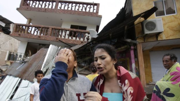 Ecuador earthquake: 10,000 troops deployed as rescue begins