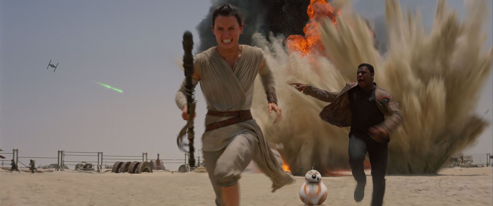 J.J. Abrams Reveals Rey’s Parents Weren’t in ‘The Force Awakens’