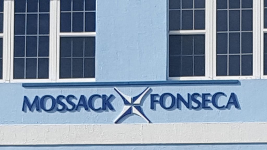 Panama Papers: Mossack Fonseca ‘helped firms subject to sanctions’