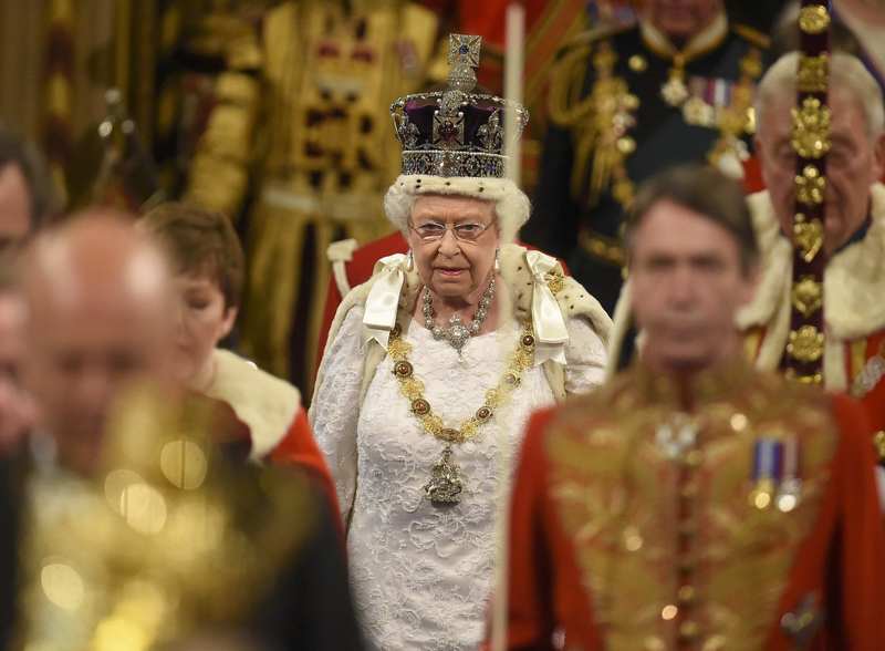 Queen Unveils British Government’s Reform Agenda Ahead Of EU Vote