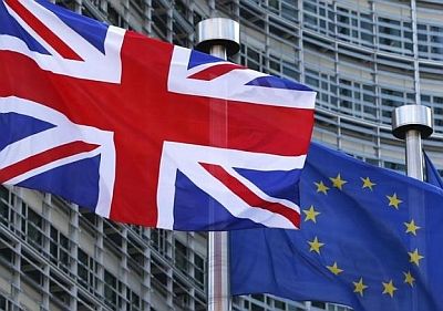 Brexit: UK votes to leave EU in historic referendum