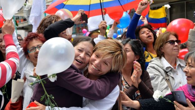 Colombia Farc: Celebrations after ceasefire ends five decades of war