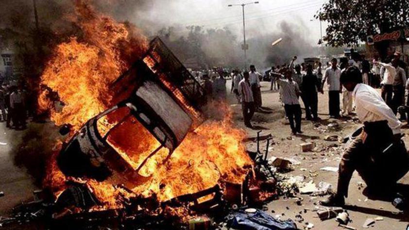 Gujarat riots: India court convicts 24 over Gulbarg massacre