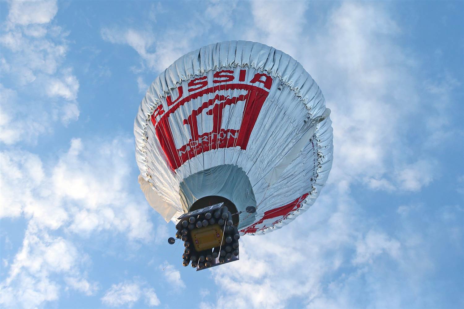 Russian Balloonist Claims New Round the World Record