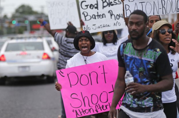 Alton Sterling death: Fresh protests over Louisiana shooting