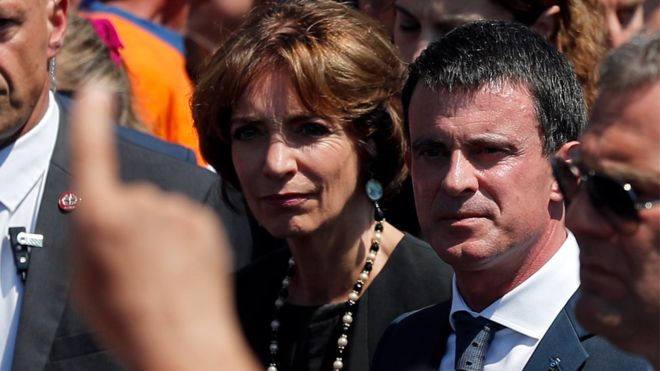Attack on Nice: French PM Valls booed at commemoration