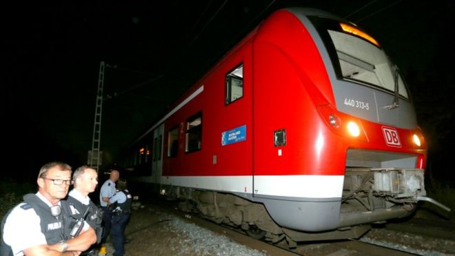 German train attack: Afghan refugee ‘had IS flag in room’