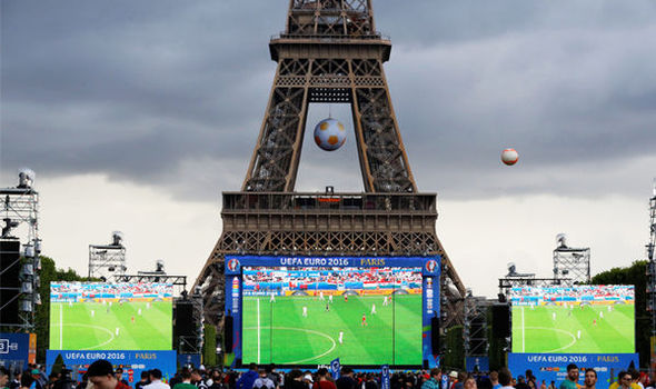 Football fans in Paris fanzone run for their lives amid fears of ISIS-style attack