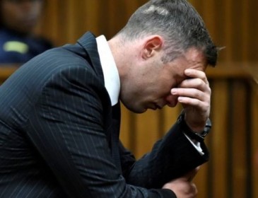 Oscar Pistorius treated in hospital after ‘slipping in cell’