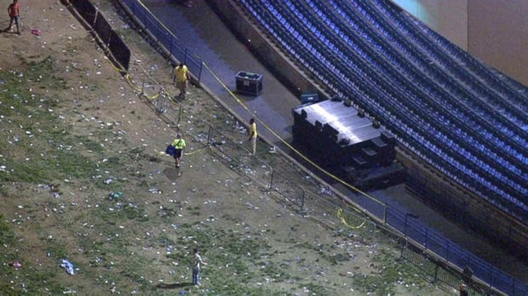 42 Injured After Railing Collapses at Snoop Dogg-Wiz Khalifa Concert in New Jersey