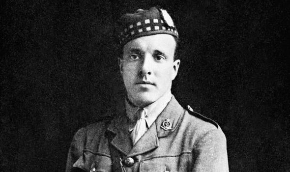 Double Victoria Cross winning First World War hero honoured with memorial stone