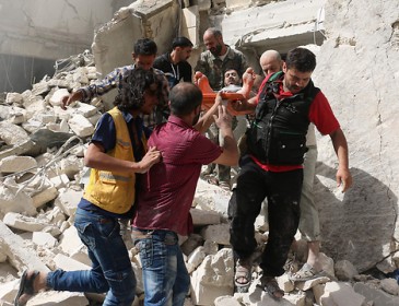 Warplanes hit Aleppo in heaviest attack in months, 45 dead