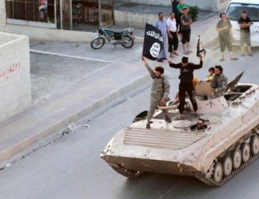 Islamic State group: Turkey and US ‘ready to invade capital’