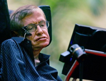 Stephen Hawking: Humanity needs to go to space for our species’ survival