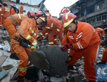 В Китае в результате обвала жилых домов погибли восемь человек