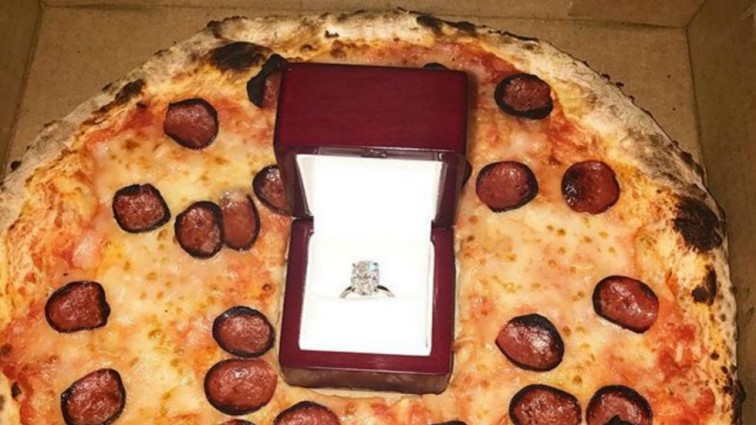 Ottawa Senators’ Erik Karlsson gets engaged over pizza