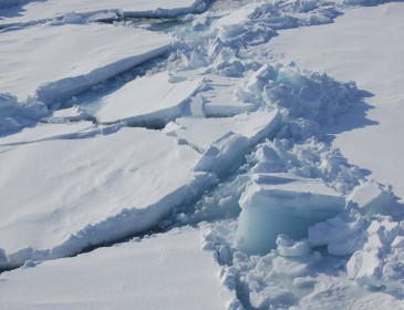 Arctic ice melt could trigger uncontrollable climate change at global level