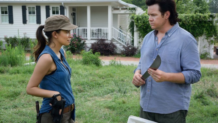 The Walking Dead: Rosita and Eugene get together in the TV show ( Warning spoilers!)