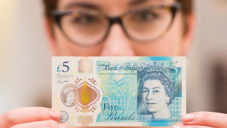 Vegans outraged as Bank of England reveals new £5 note contains animal fat