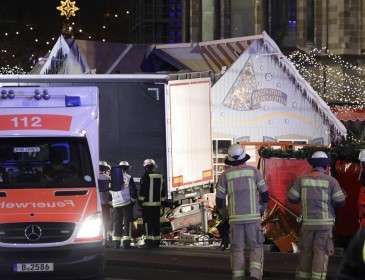Student describes seeing blood and bodies everywhere after Berlin Christmas market attack