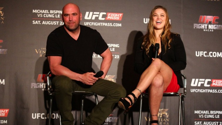 Pic: Ronda Rousey is suddenly jacked, built like a challah bread from the waist up