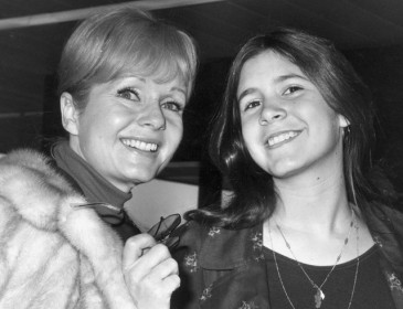 Hollywood legend Debbie Reynolds dies aged 84, one day after her daughter Carrie Fisher passed away