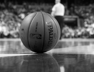 «PLEASE PRAY»: NBA REPORTING LEGEND DIES