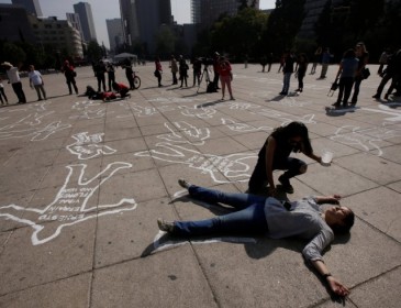 13 killed in Mexican states of Michoacan and Guerrero in drug violence on Christmas Day