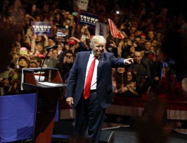 Trump thanks supporters, revives fiery campaign rhetoric in Ohio victory rally
