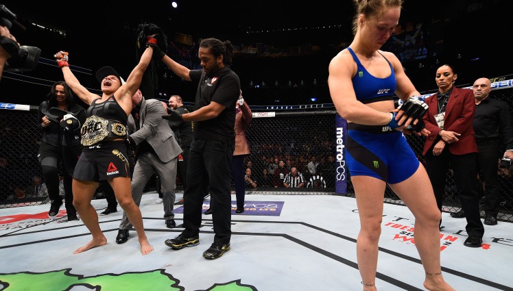 Amir Khan picks one thing Rousey did in Nunes fight which suggests she is done