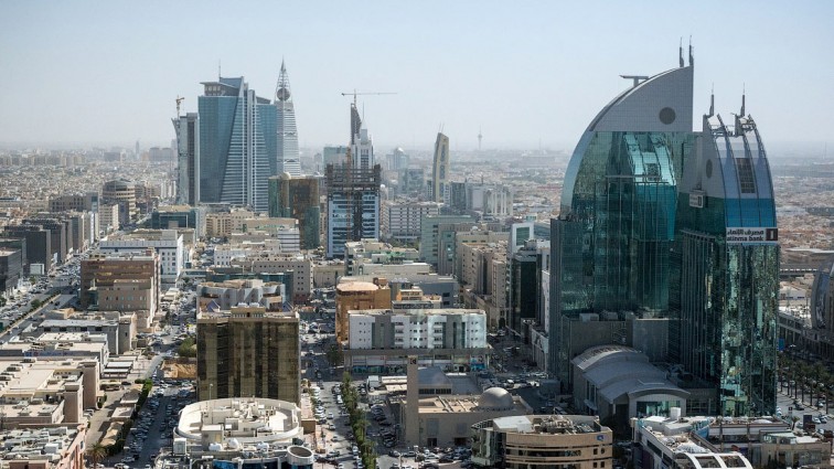 Саудовская Аравия «избавляется» от дорогих иностранцев
