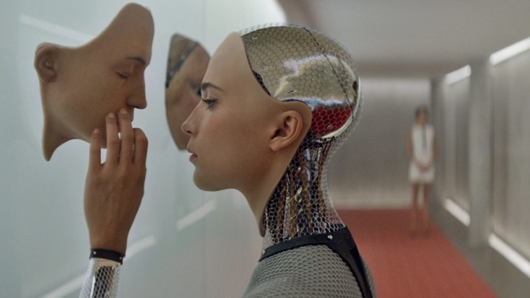 Секс с роботами: миф или реальность ближайшего будущего?