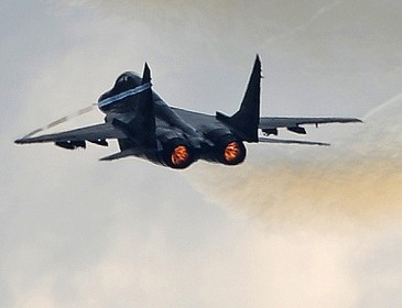 Срочно! В Белоруссии упал самолет МиГ-29