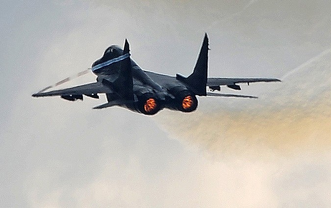 Срочно! В Белоруссии упал самолет МиГ-29