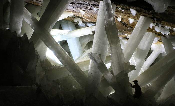 Вот это да! Внутри древних кристаллов ученые обнаружили уникальную находку